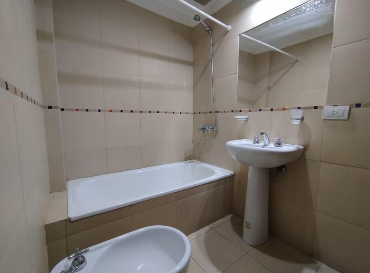 2 AMB FTE BALCON - APTO PROFESIONAL - 50 m2 4