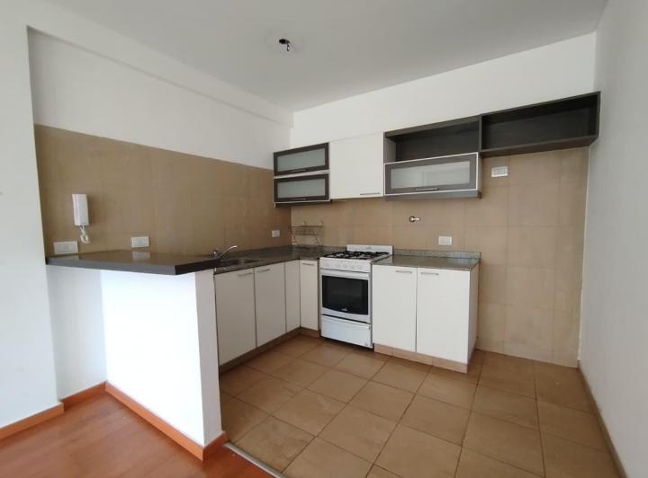 2 AMB FTE BALCON - APTO PROFESIONAL - 50 m2 1