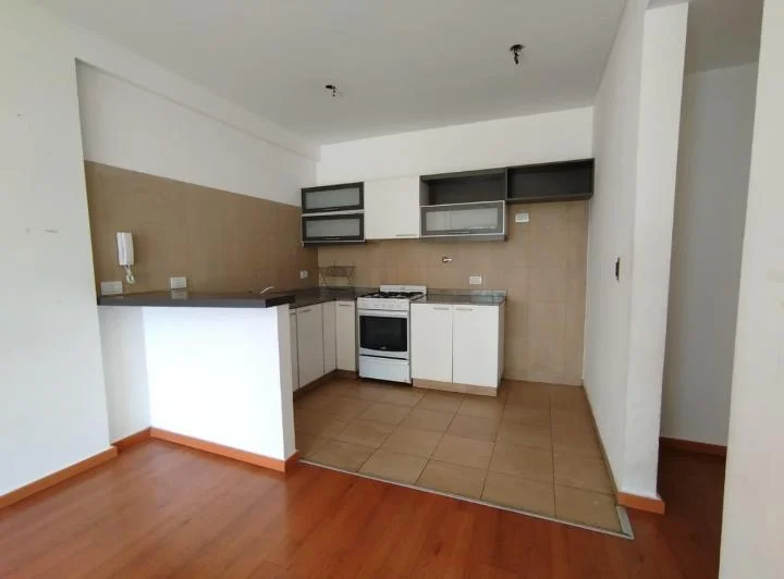 2 AMB FTE BALCON - APTO PROFESIONAL - 50 m2 2