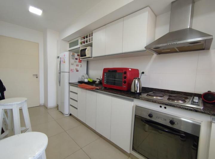 3 AMB FTE BALCON CON PARRILLA - COCHERA - 85 m2 3