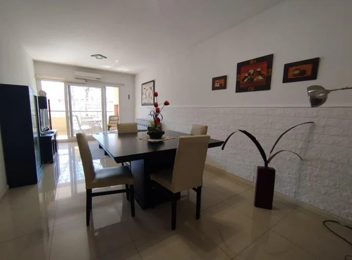 3 AMB FTE BALCON CON PARRILLA - COCHERA - 85 m2 1