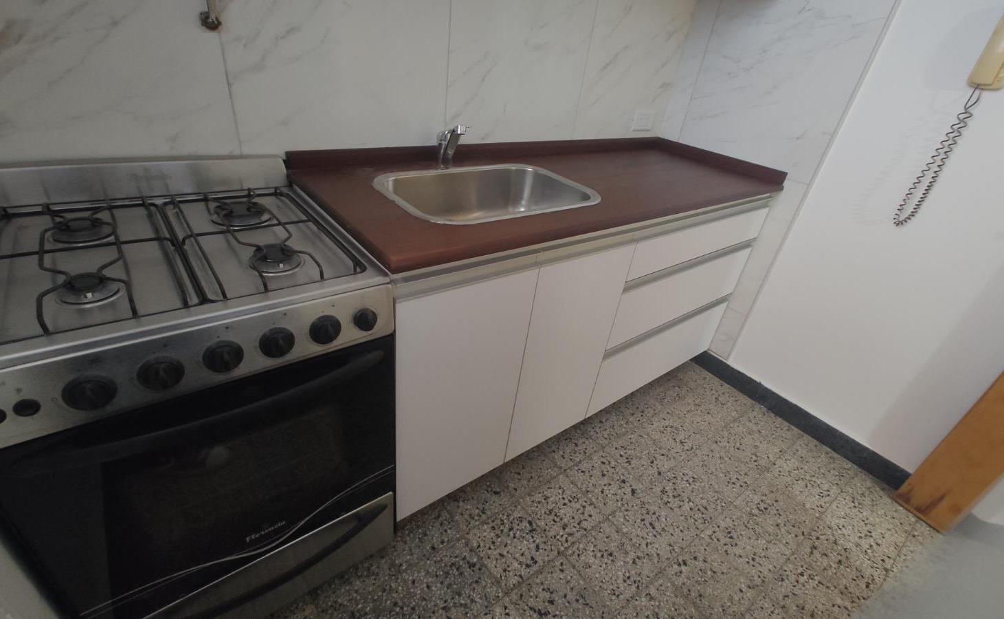 MUY LINDO 2 AMB - TOTALMENTE REFACCIONADO - BAJAS EXPENSAS