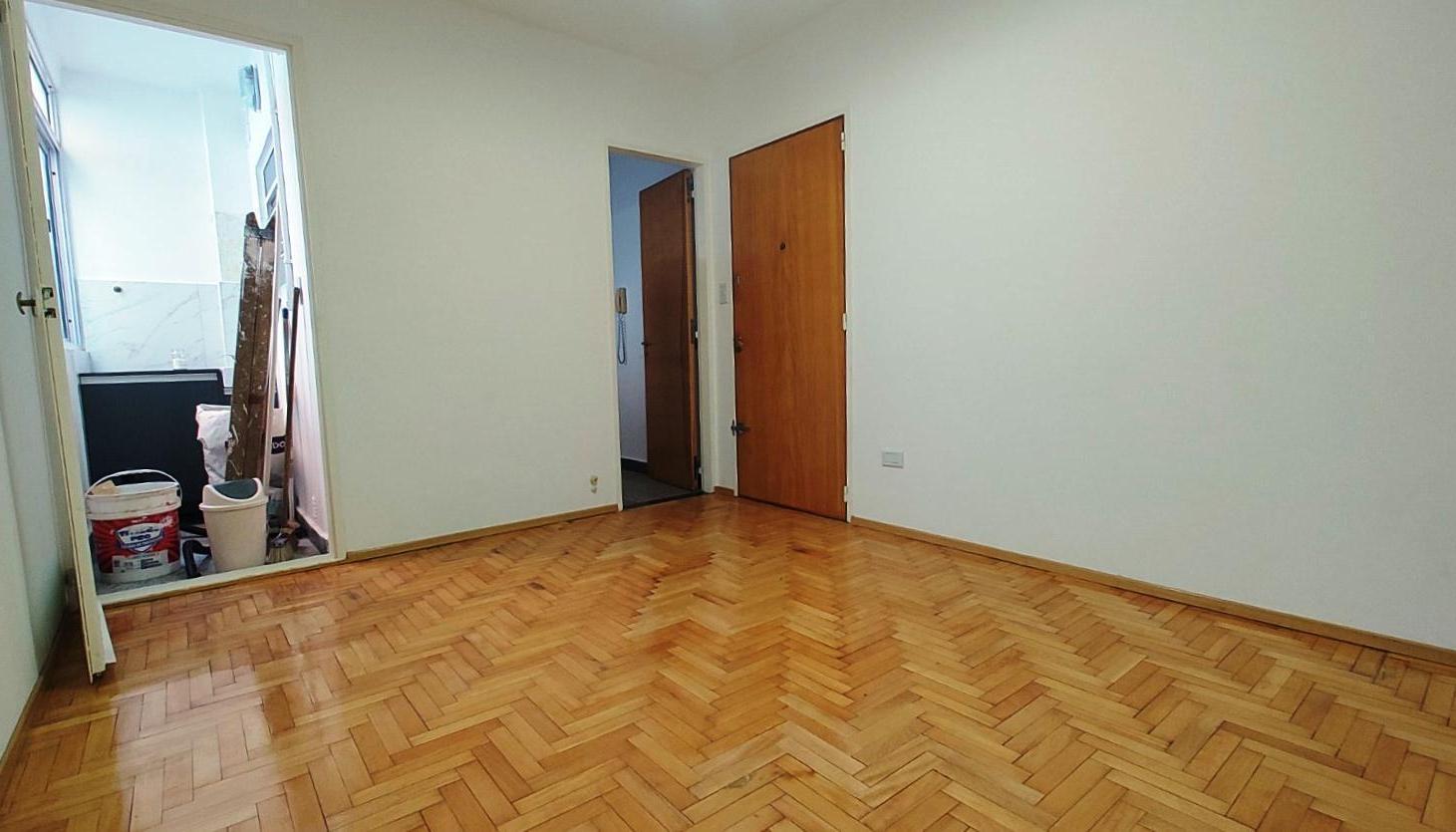 Foto de MUY LINDO 2 AMB - TOTALMENTE REFACCIONADO - BAJAS EXPENSAS, imagen 4