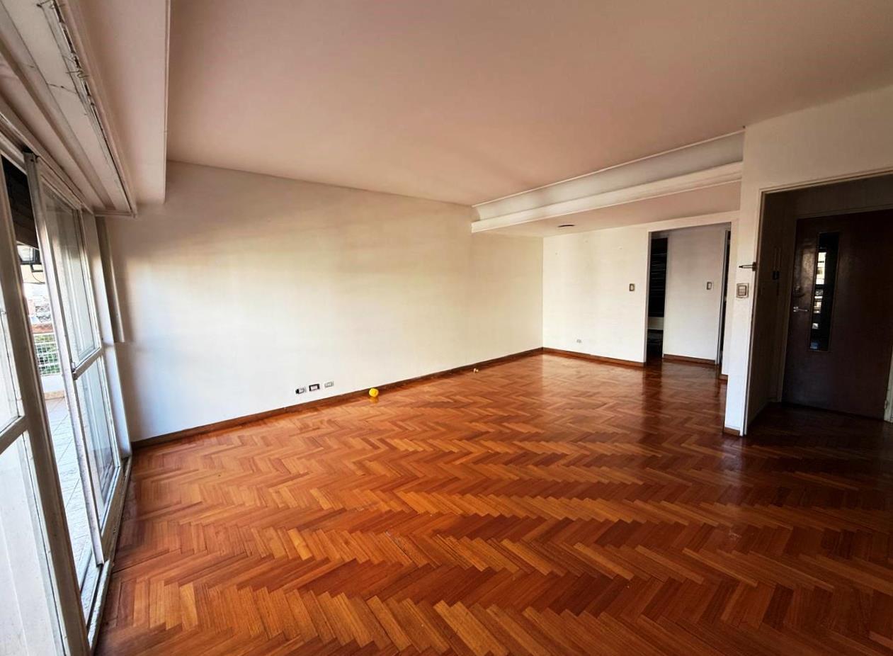 Foto de SEMIPISO 4 AMB C/DEP FTE BCON - COCHERA - BAULERA 100 m2, imagen 2