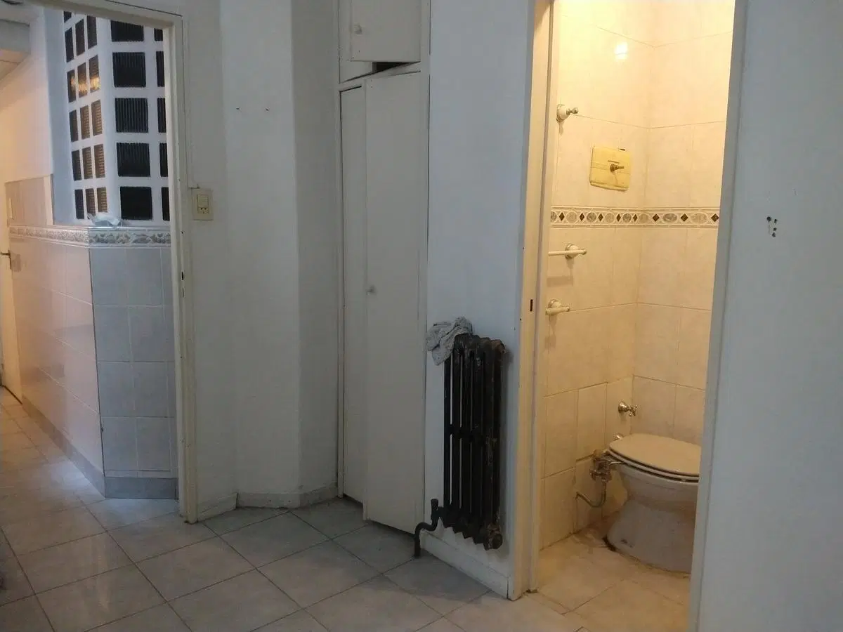 SEMIPISO 3 AMB C/ DEP FTE - 75 M2 BAÑO Y TOILETTE - DOBLE ENTRADA - EXCELENTE UBICACION 2
