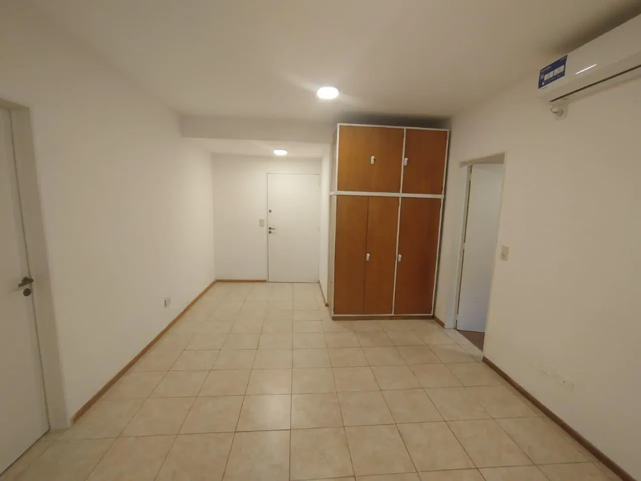 EXCELENTE MONOAMB CON PATIO 27 M2 2