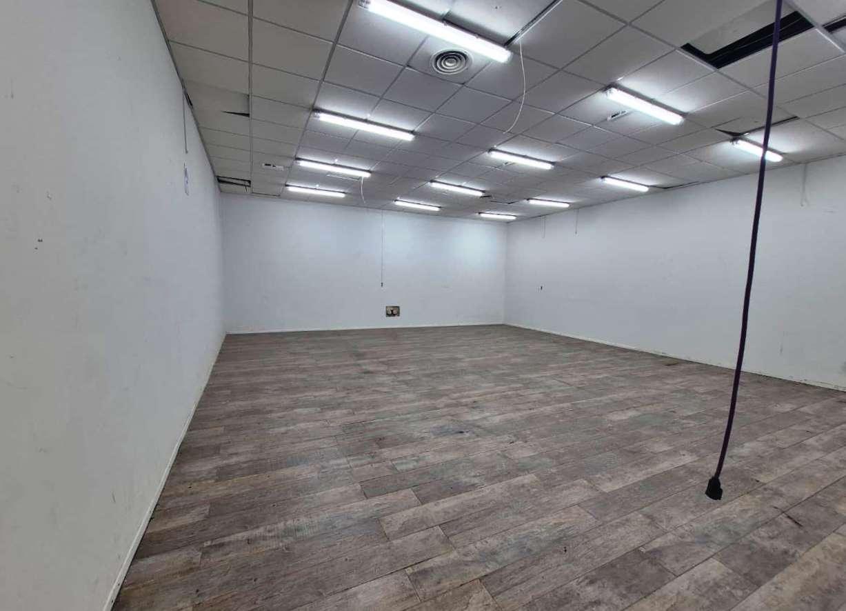 Foto de EXCELENTE LOCAL FOCO COMERCIAL - 2 PLANTAS - 715 m2, imagen 4
