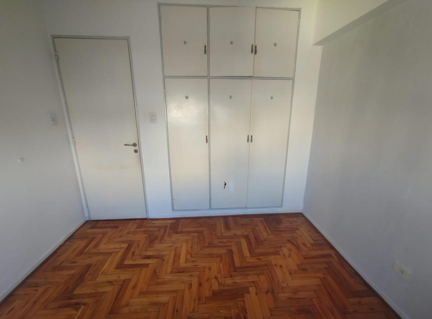 Foto de Excelente 2 Amb c/balcón y lavadero, imagen 3