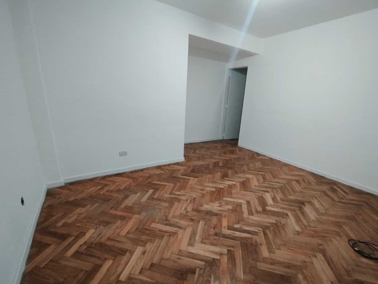 Foto de 2 AMB LAT - EXCELENTE UBICACION - 37 m2, imagen 2