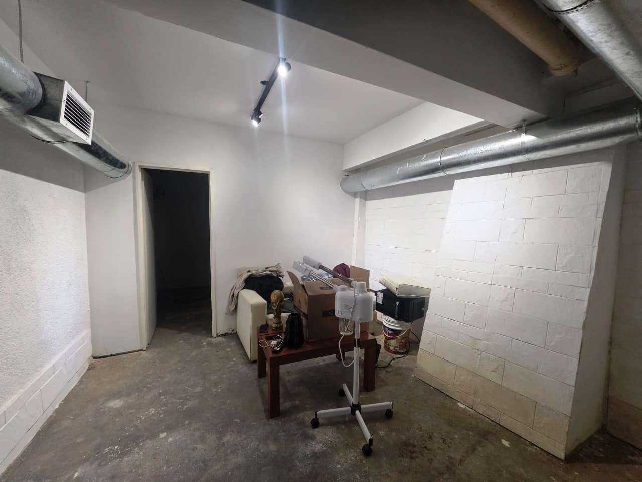 Foto de LOCAL COMERCIAL EN 2 PLANTAS - 64 m2, imagen 2