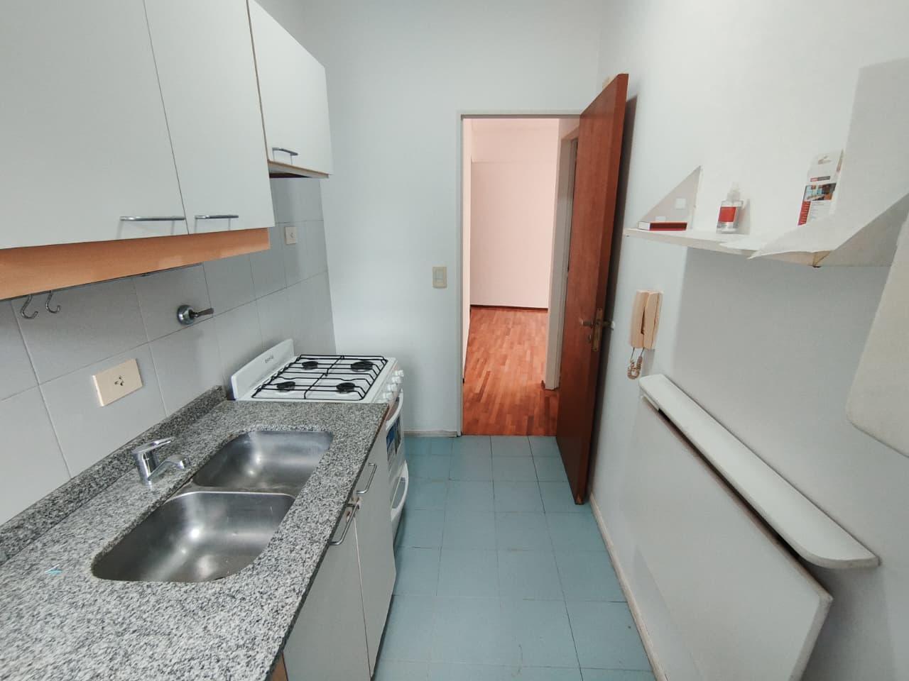 Foto de 2 AMB FTE BCON EXCELENTE UBICACION - 42 m2, imagen 1