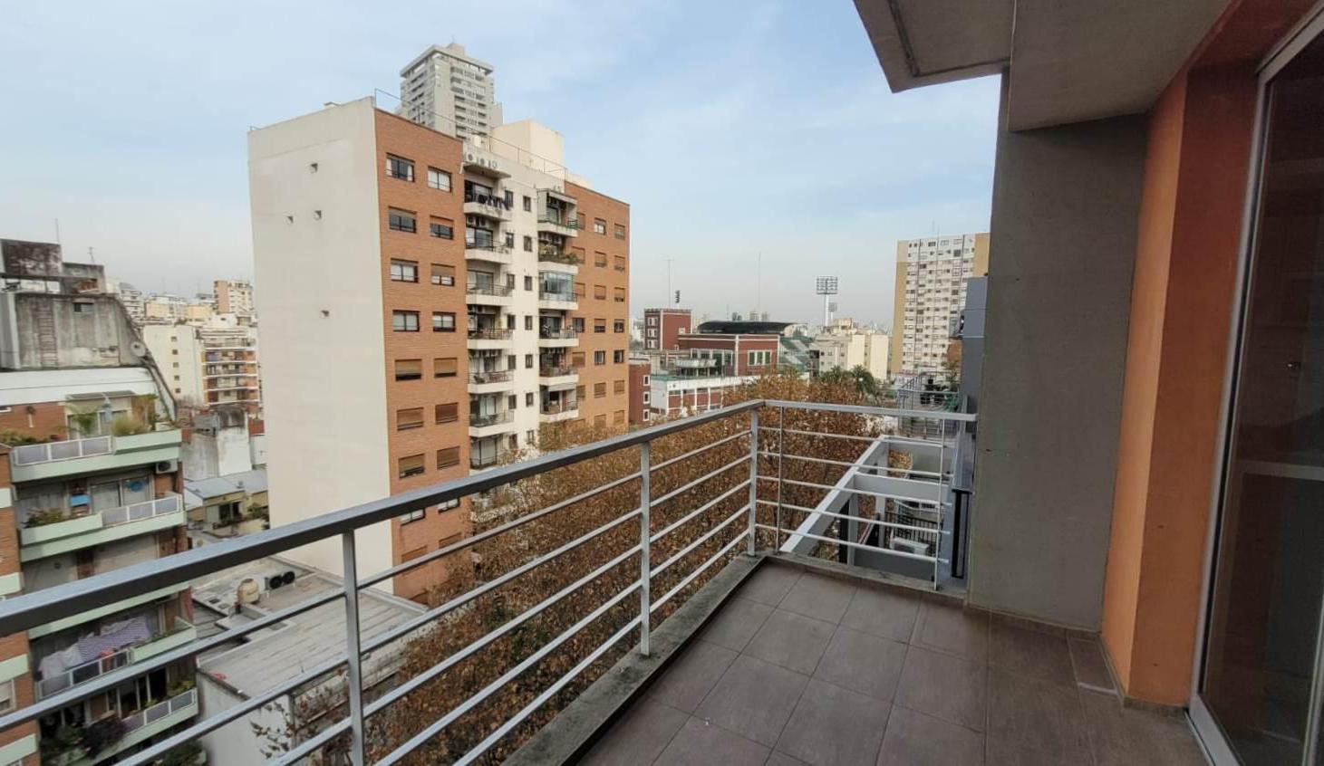 Foto de HERMOSO 2 AMB C/ BALCON - BAÑO Y TOIL - 55 m2, imagen 3