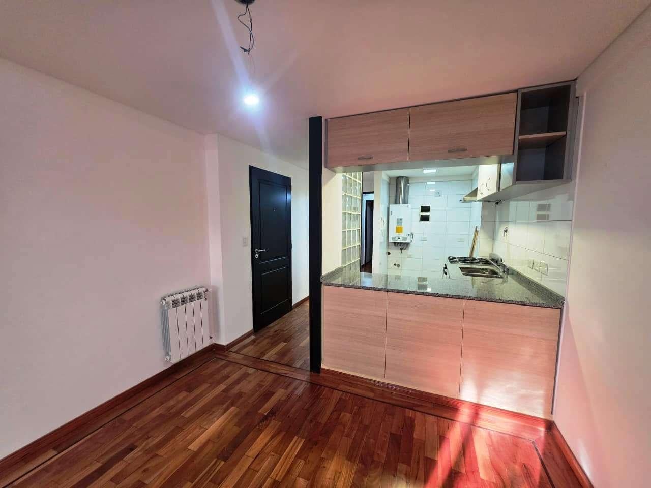 Foto de IMPECABLE SEMIPISO 2 AMB FRENTE DOS BALCONES - 61 M2, imagen 4