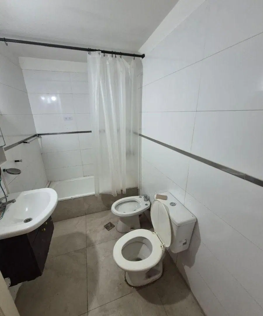 Departamento de 2 ambientes en Almagro. Excelente ubicación. 3