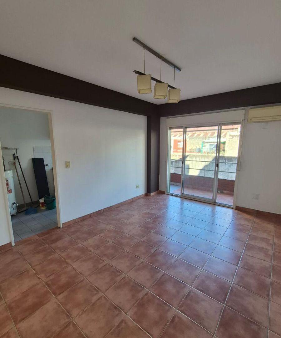Foto de Departamento de 2 Ambientes con Balcón - Luminoso, imagen 2
