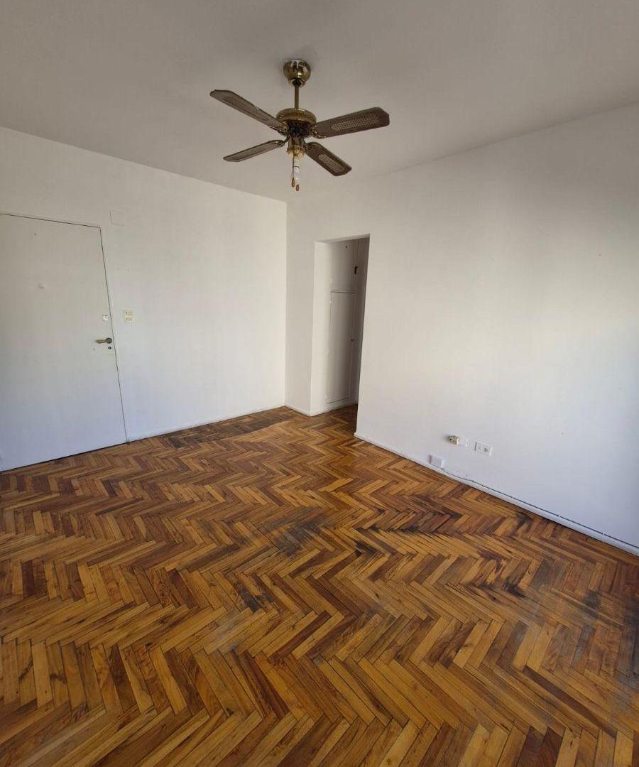 Foto de Departamento de 2 Ambientes - Muy Luminoso - Excelente Ubicación, imagen 1