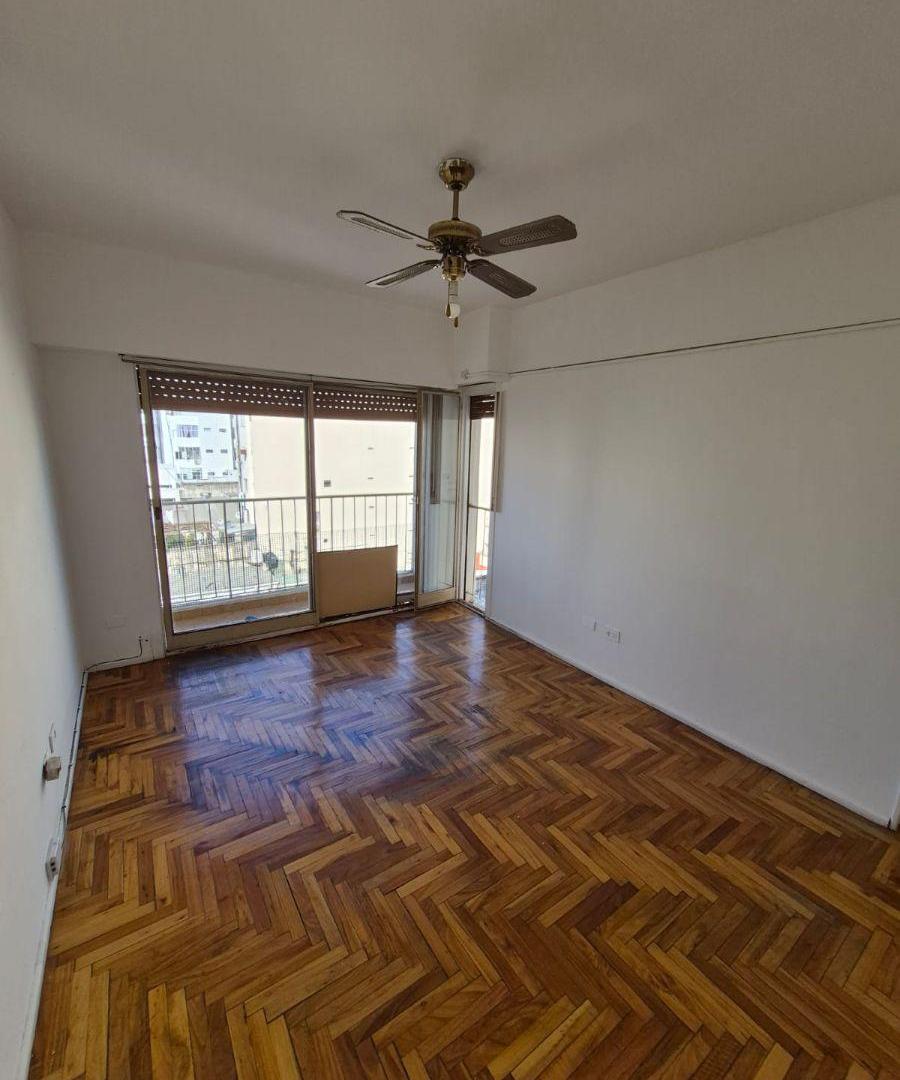 Foto de Departamento de 2 Ambientes - Muy Luminoso - Excelente Ubicación, imagen 2