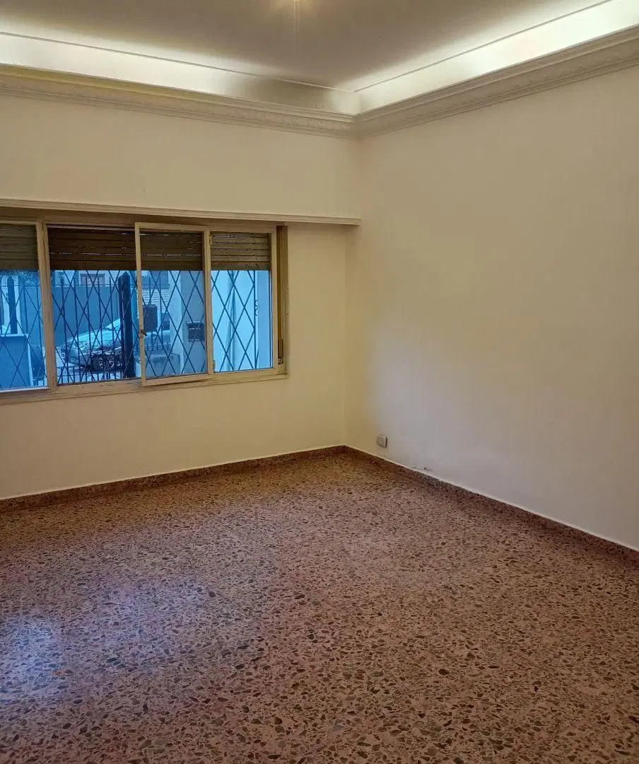Olivos- Cca Avenida Uzal- Duplex de 3 ambientes en 2 plantas con patio 2
