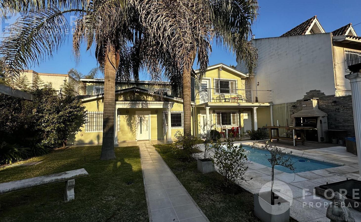 Casa en Venta, 4 ambientes, 3 dormitorios, 3 baños, Villa Morra, PIlar