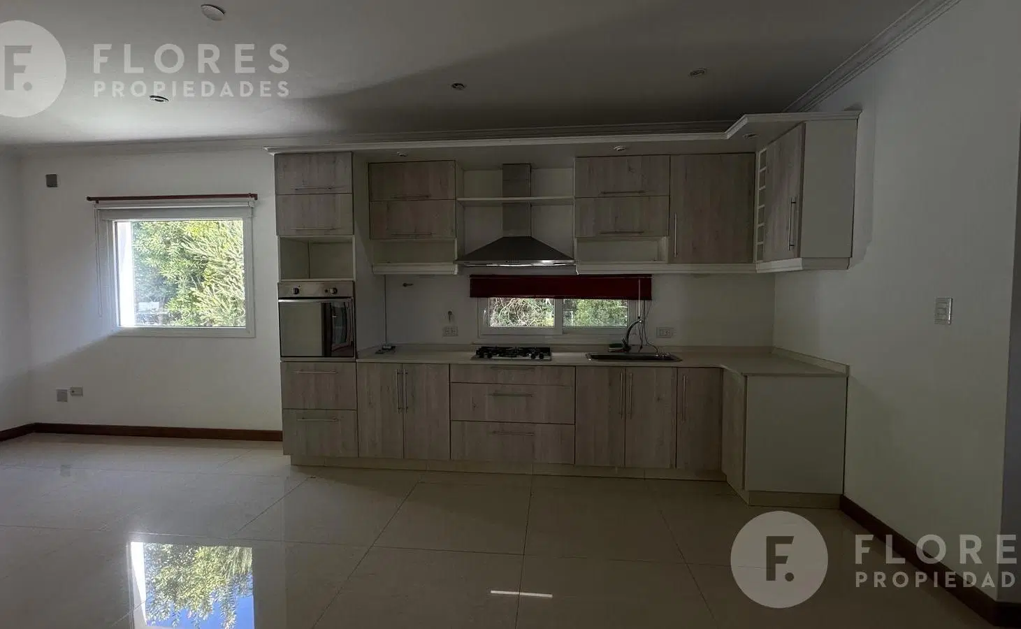 Casa en alquiler anual, 6 ambientes, 3 dormitorios, 2 baños, La Lomada de Pilar, PIlar 5
