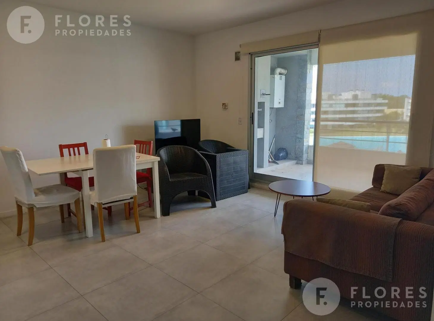 Flores Prop. Alquila ANUALMENTE Departamento - Lagoon Pilar 5