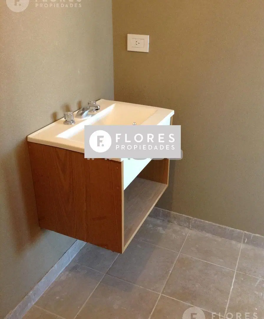 Departamento en Venta, 3 ambientes, 2 baños, 2 plantas, Pilar 3
