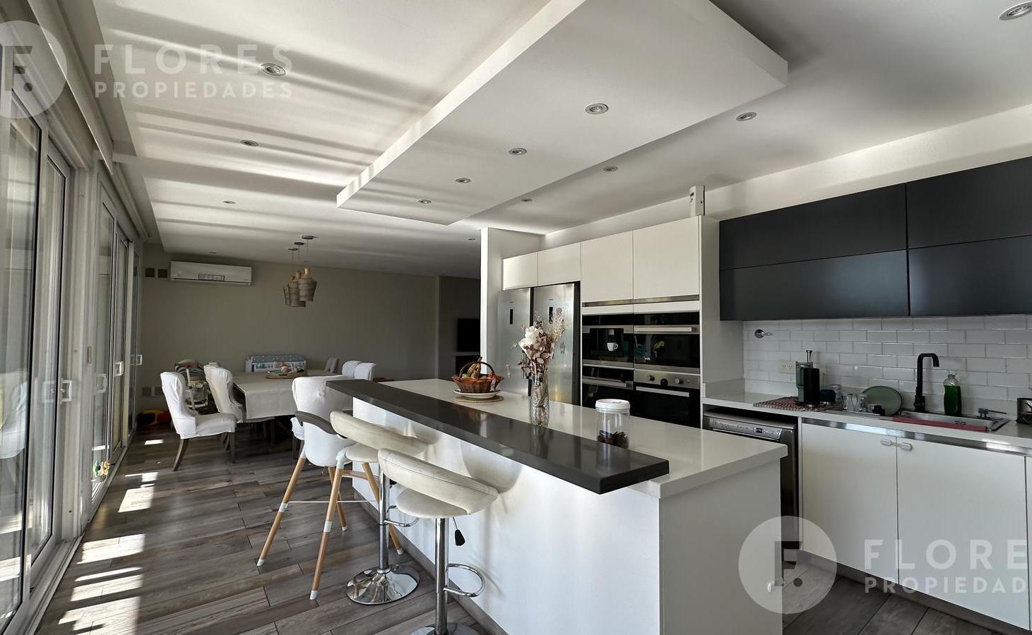 Foto de Casa en venta CON RENTA 6 ambientes, 4 dormitorios, 3 banos, Ayres, imagen 4