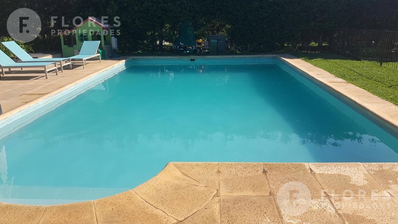 Foto de Casa en venta de 6 ambientes, 4 dormitorios, 3 banos, La Lomada de, imagen 2