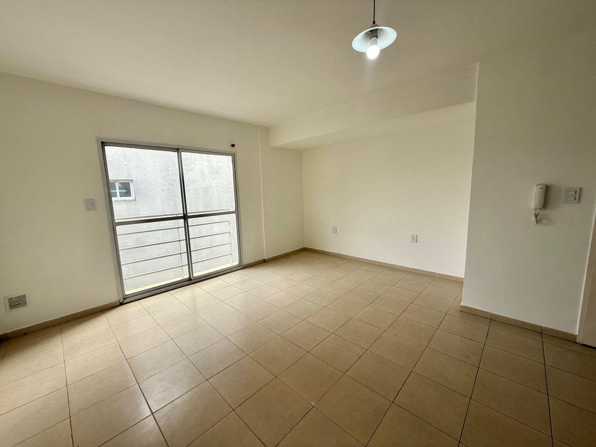 Departamento monoambiente en venta. Moron centro, apto profesional.