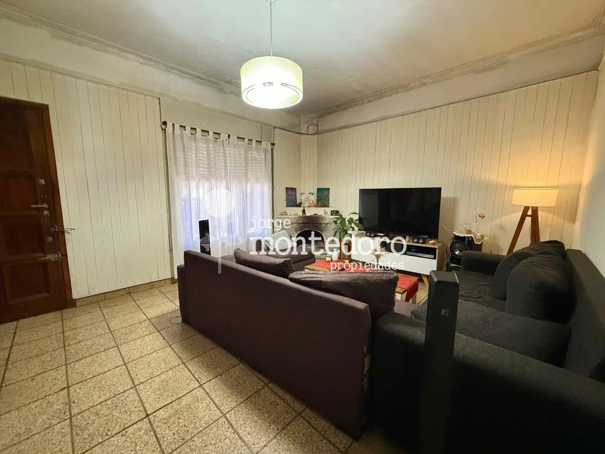 Chalet 4 ambientes en venta, Haedo sur. 1