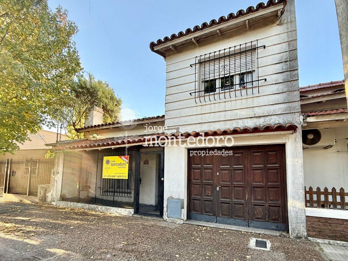 Chalet 4 ambientes en venta, Haedo sur.