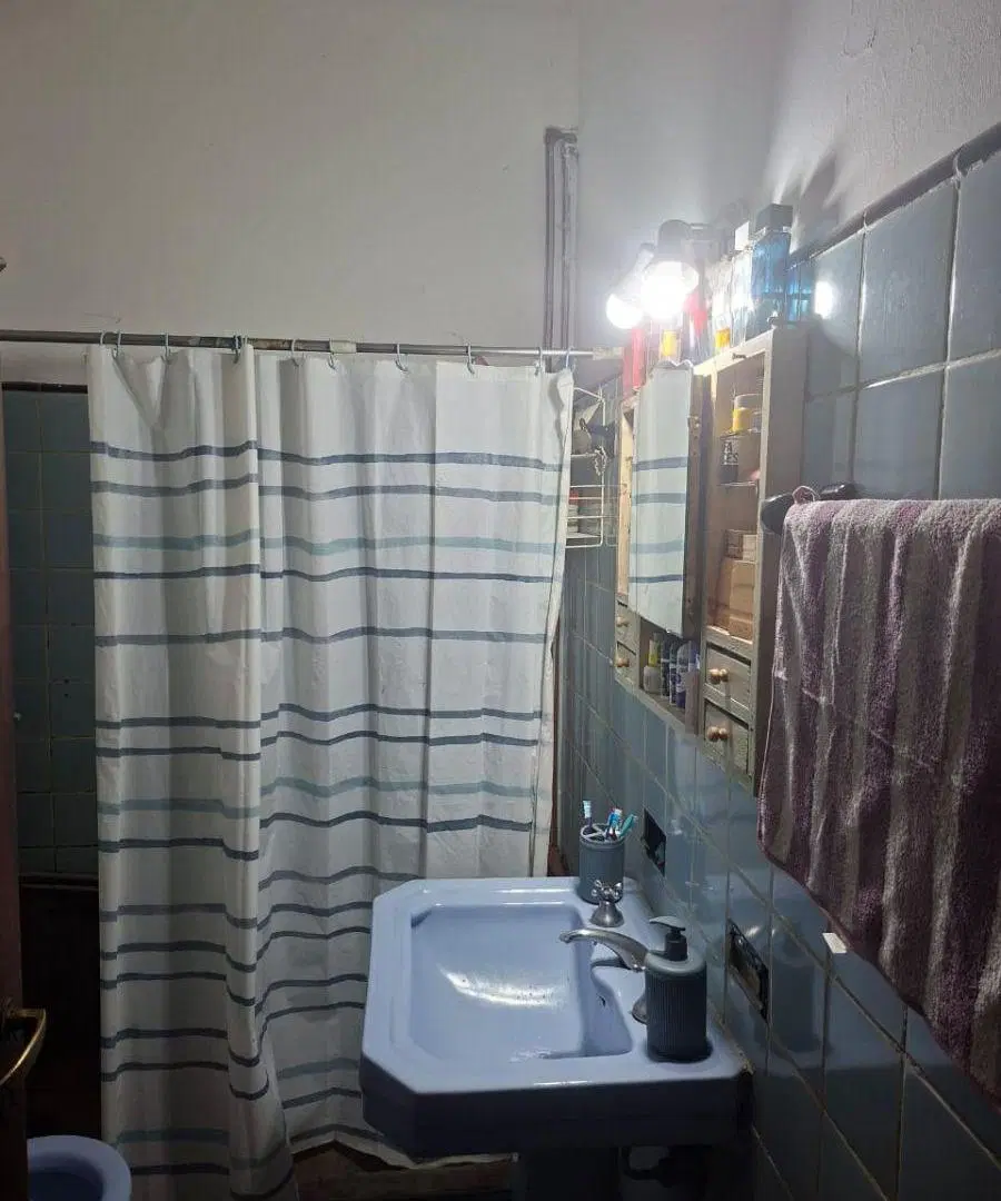 PH 3 ambientes con amplio patio. Al frente, independiente. En venta. Villa Luzuriaga 3