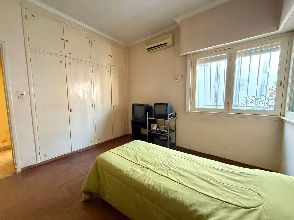 Chalet 5 ambientes, en venta, Haedo Norte Barrio Güemes. 5