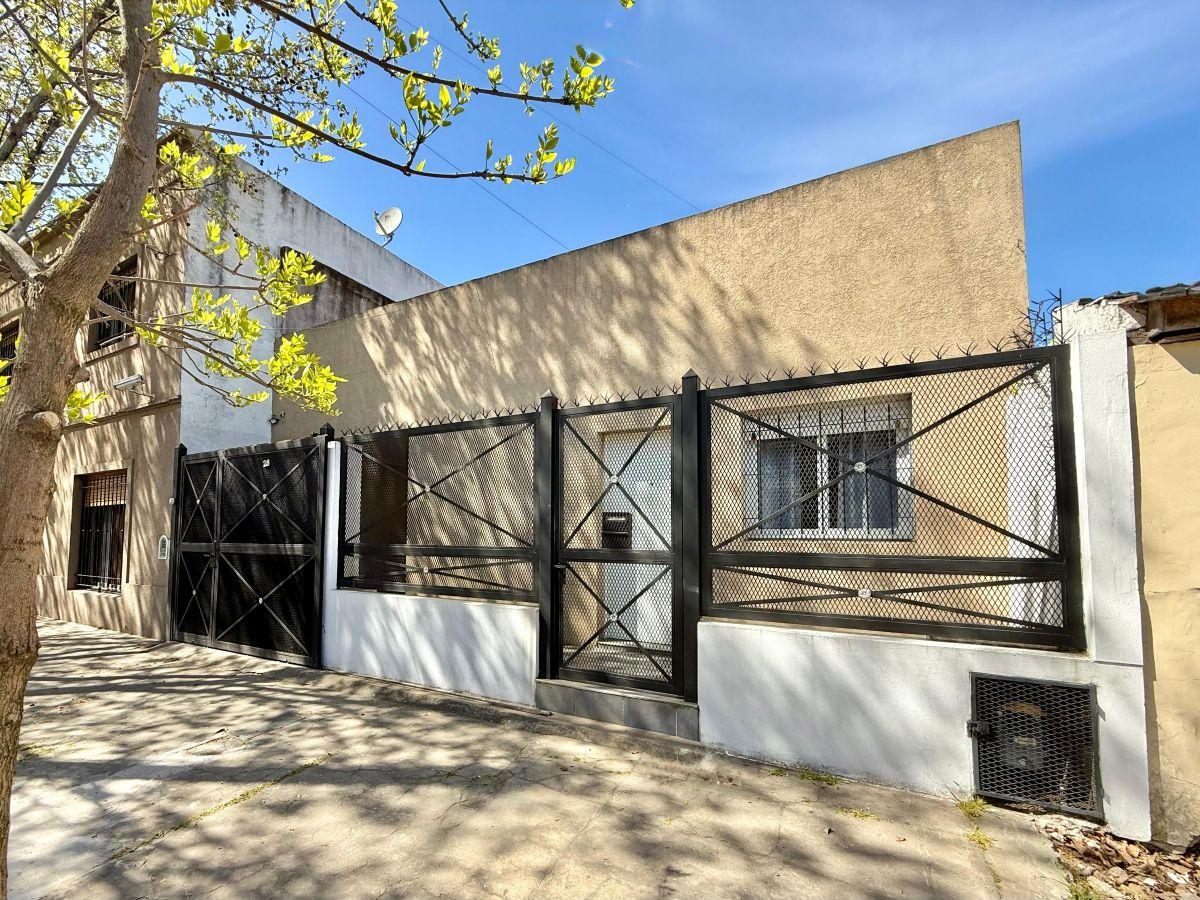 Foto de CHALET 5 AMBIENTES + DEPARTAMENTO | HAEDO SUR, venta., imagen 1