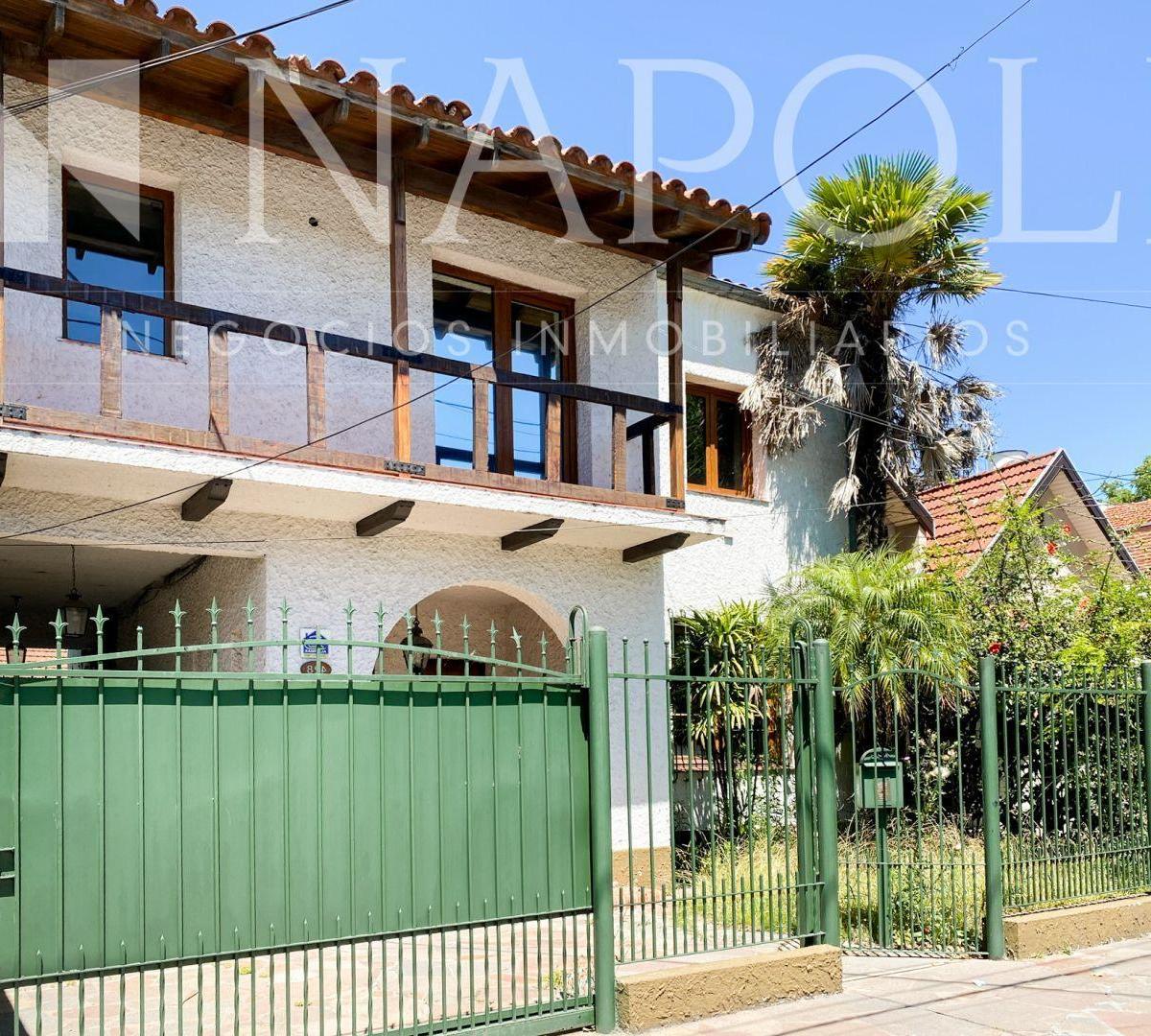 Venta de Casa 6 AMBIENTES en Adrogué, Almirante Brown