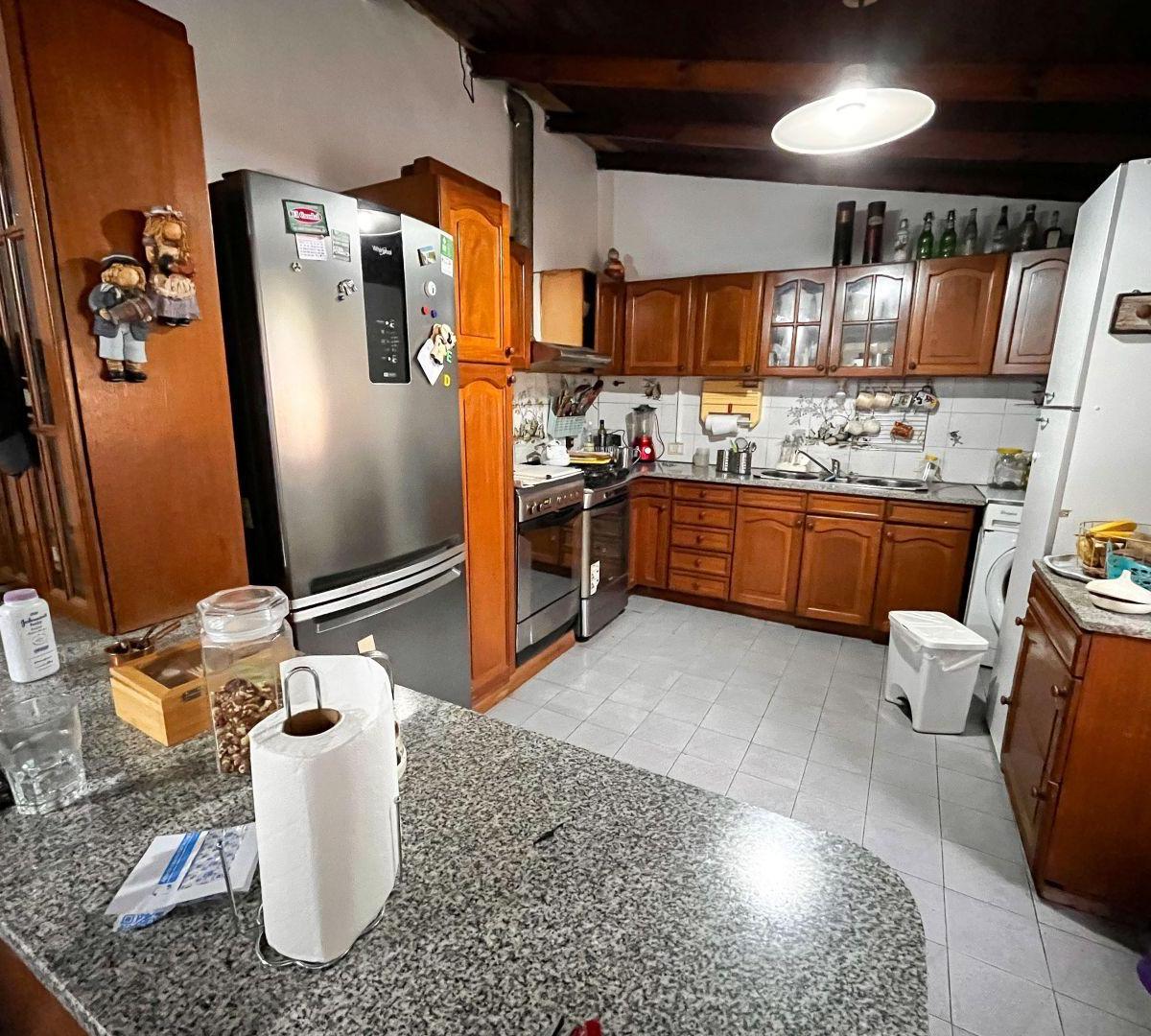 Venta de Casa de 4 Ambientes, Monte Grande