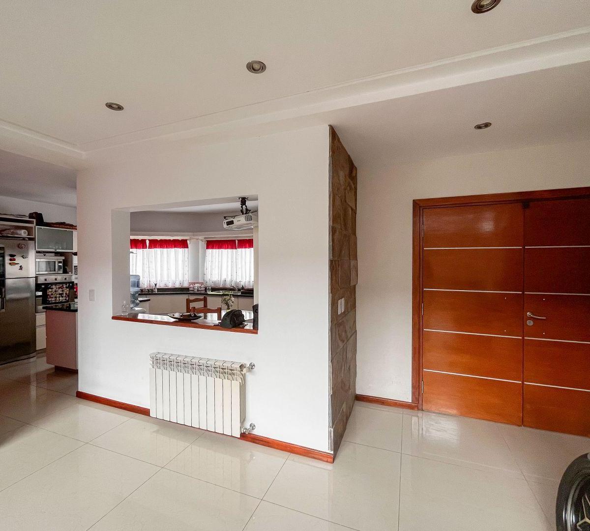 Venta de Casa 7 AMBIENTES O MAS en El Lauquen, Canning