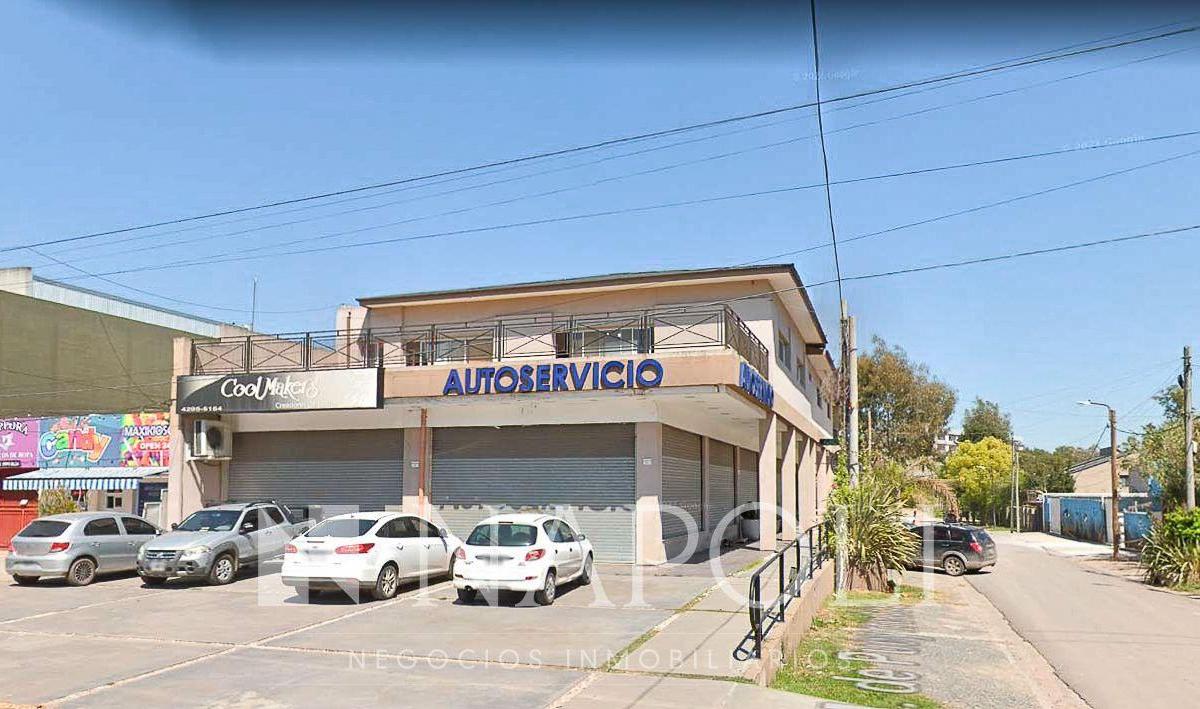 Venta de Bloque Comercial, Excelente Ubicacion, Canning
