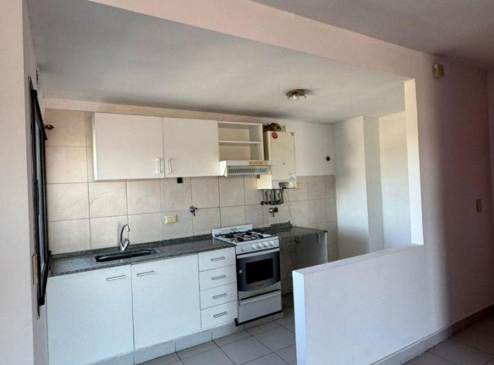 Foto de DEPARTAMENTO EN VENTA 3 AMBIENTES EN EZEIZA, imagen 2