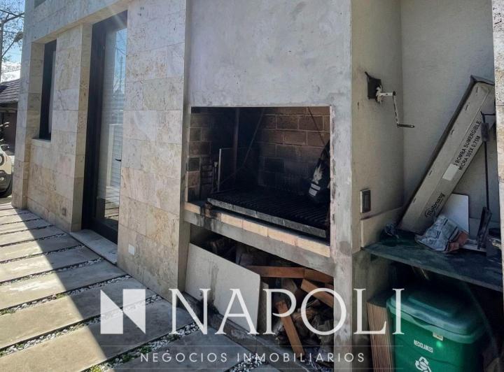 CASA EN VENTA EN EL SOSIEGO, CANNING 3