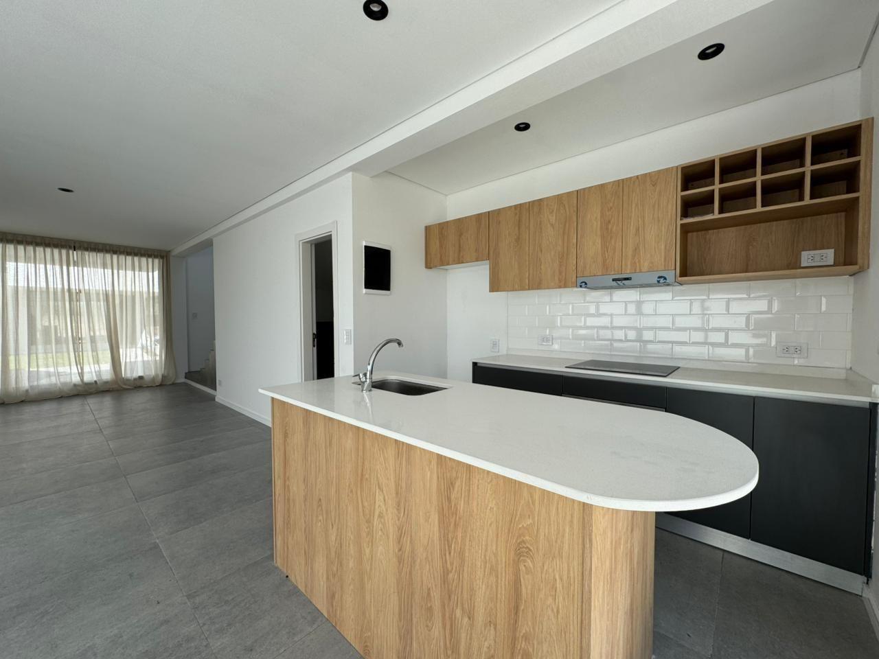 Foto de Casa en alquiler en Bosques de Champagnat, Canning, imagen 3