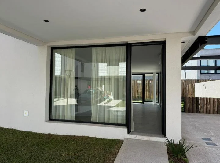 Departamento en alquiler en Bosques de Champagnat, Canning 3