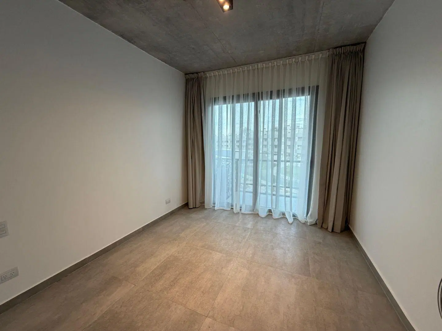 Departamento 2 ambientes en Cabral 3300, Canning 5