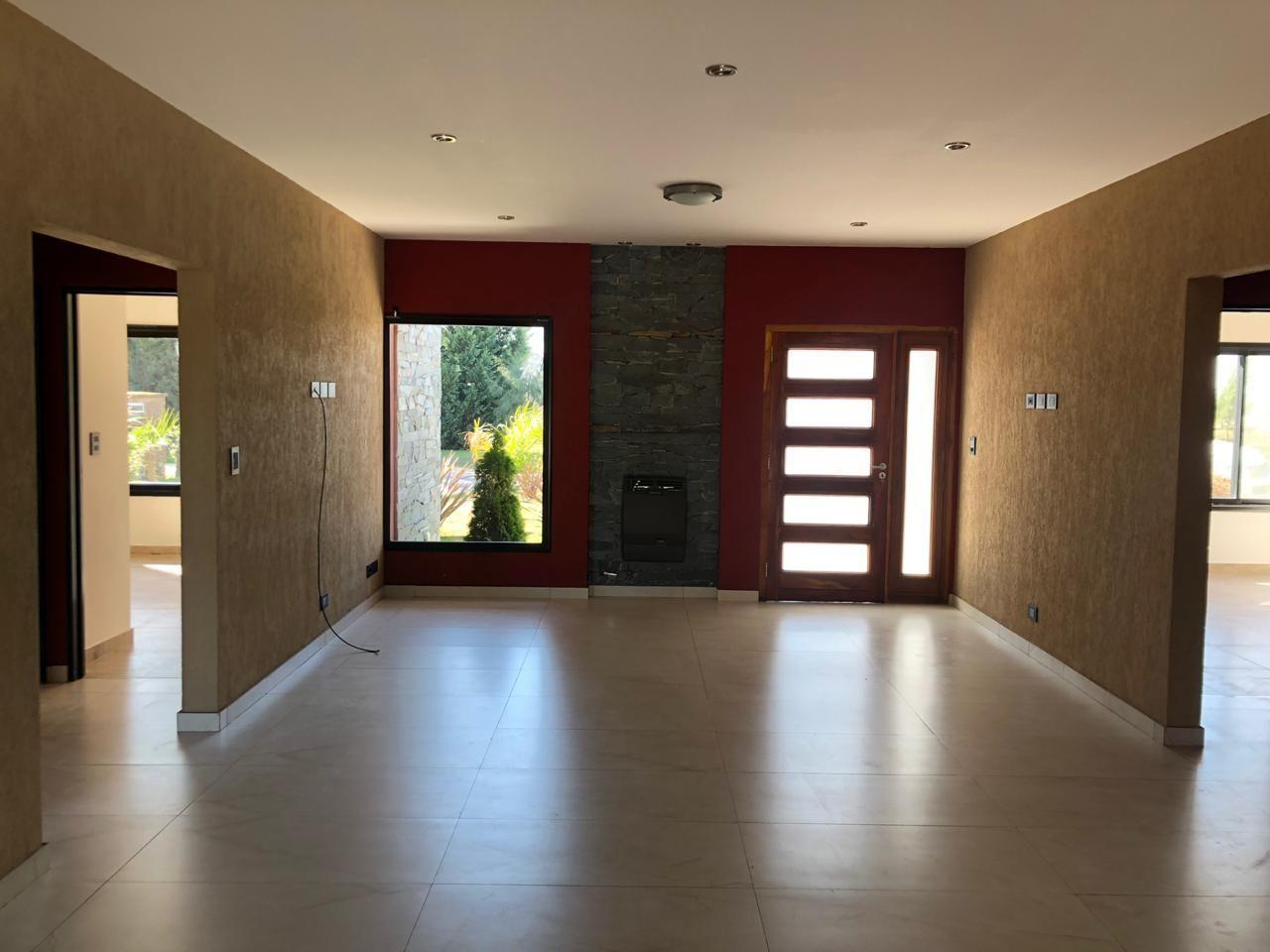 Venta de Casa en Don Joaquín, Canning