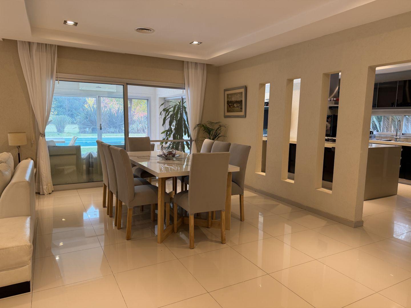 Venta de Casa en Saint Thomas Este, Canning