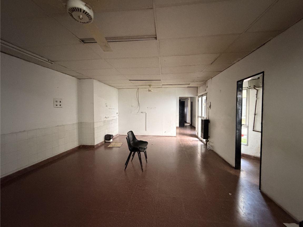 Foto de Alquiler de Local Excelente ubicación en Monte Grande, imagen 2