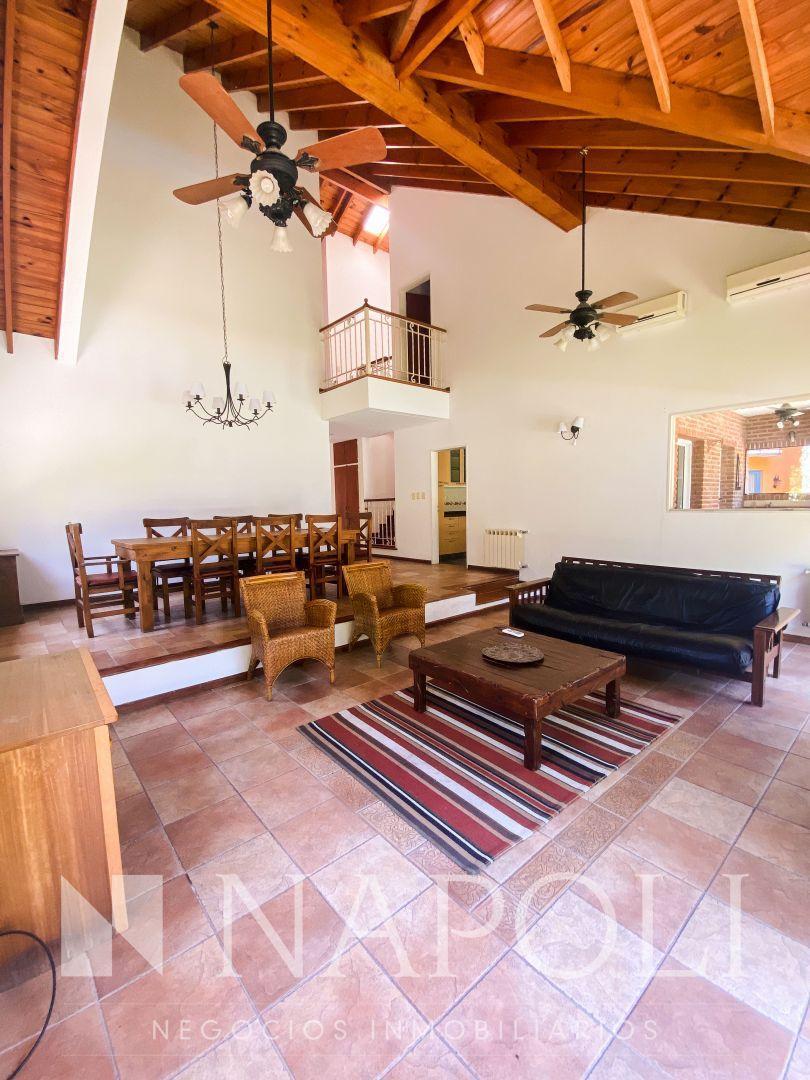 Foto de Casa en Alquiler en Saint Thomas Norte, Canning, imagen 3