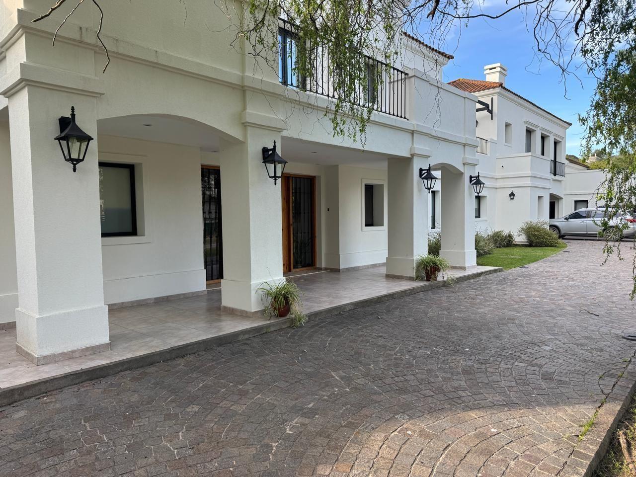 Foto de Venta de Casa en Saint Thomas Canning, imagen 1