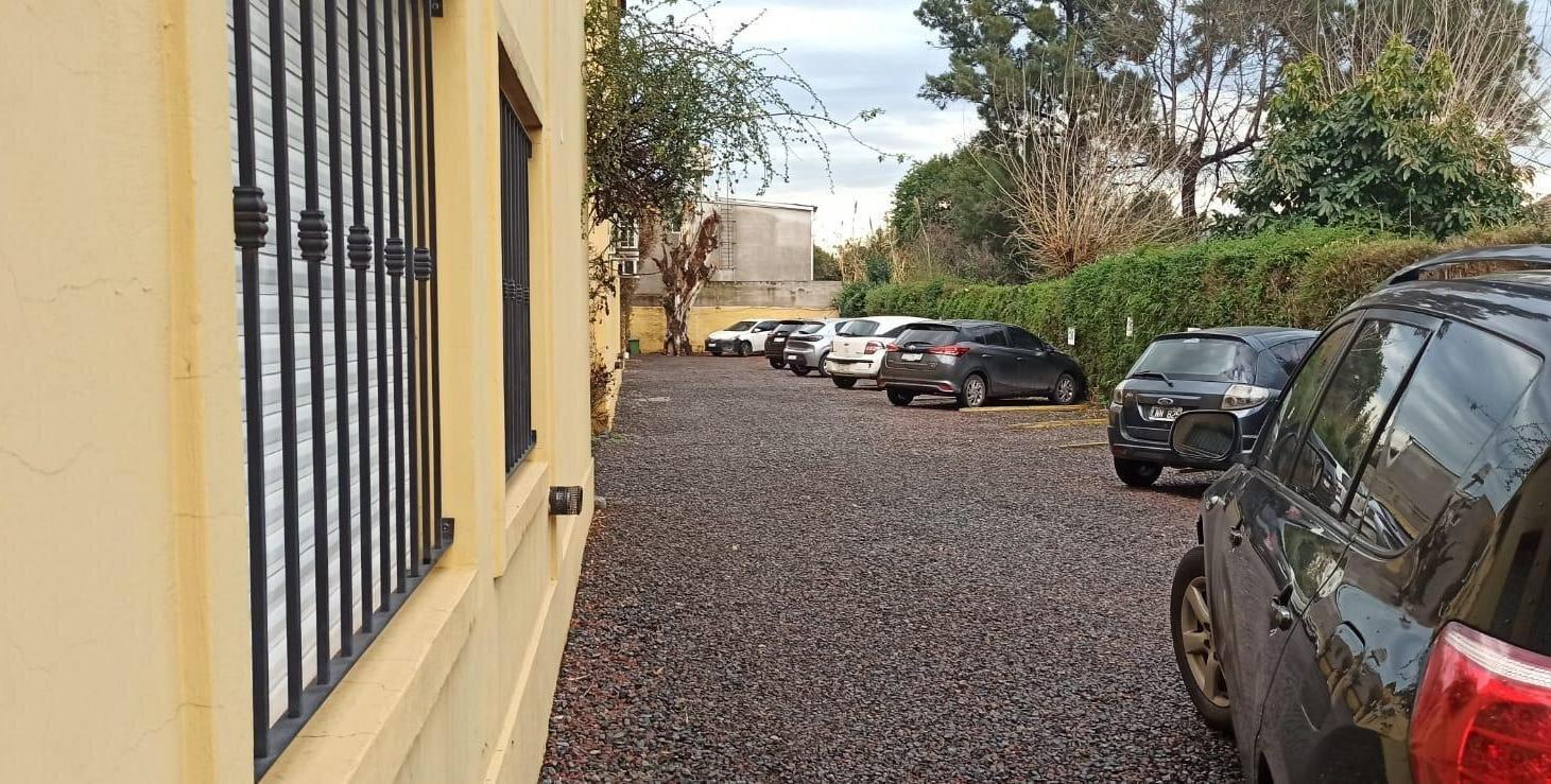 Venta Departamento 2 dormitorios Pilar Villa Morra con CON RENTA 1er piso cochera fija.
