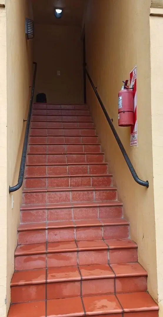 Venta Departamento 2 dormitorios Pilar Villa Morra  con CON RENTA 1er piso cochera fija. 4